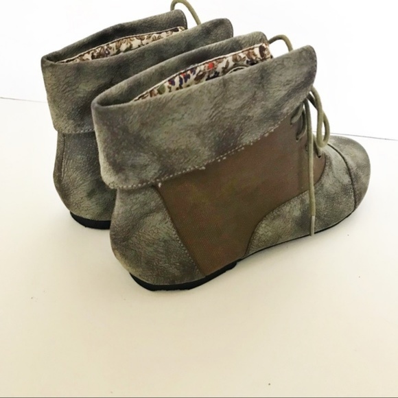 Nature Breeze Gray and Brown Ankle Boots - Picture 3 of 6